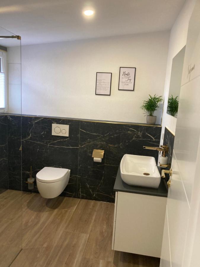 Moderne Ferienwohnung Mit Balkon Herxheim Exteriér fotografie