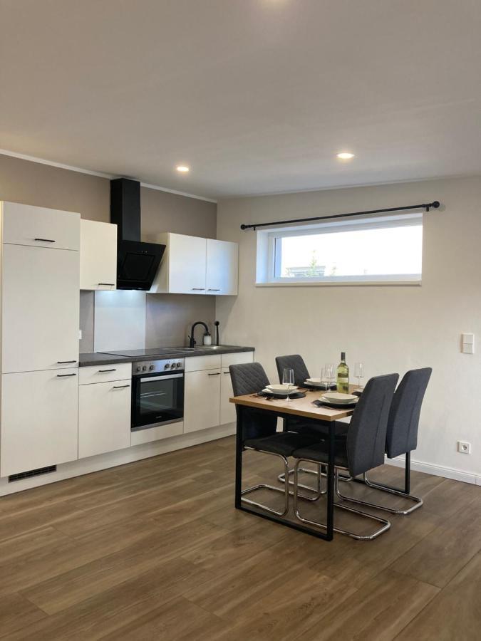 Moderne Ferienwohnung Mit Balkon Herxheim Exteriér fotografie